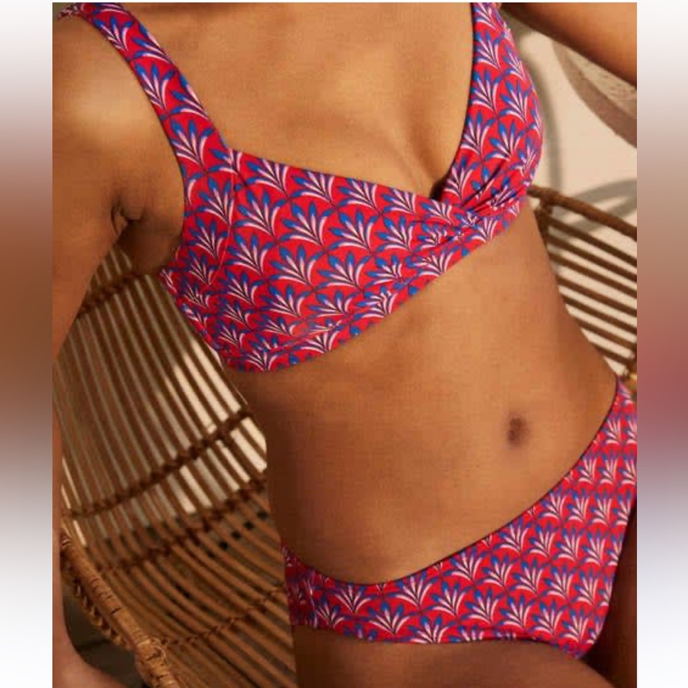 🆕🔖Boden | Talamanca Palm 🌴 Petal Bikini Top Pink/Red & Blue 🌴Top ONLY US10